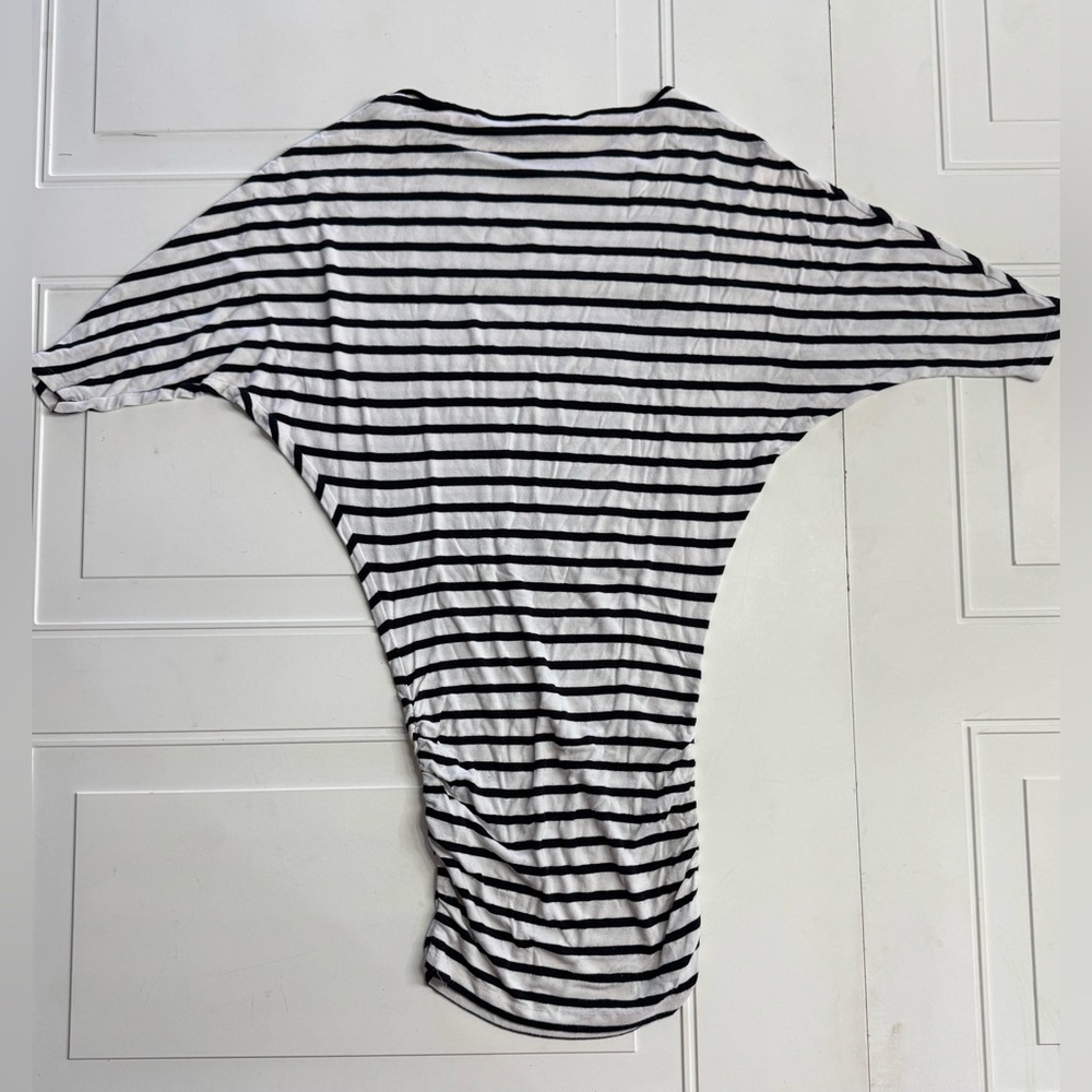 Alice + Olivia Women’s Size Medium Black White Striped Jersey Tunic Dress - Picture 6 of 7
